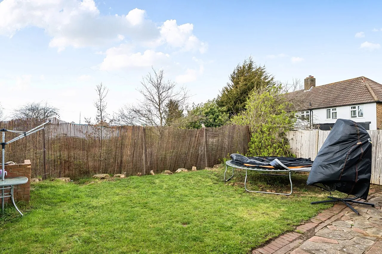 Shirley Crescent, BR3, photo 13