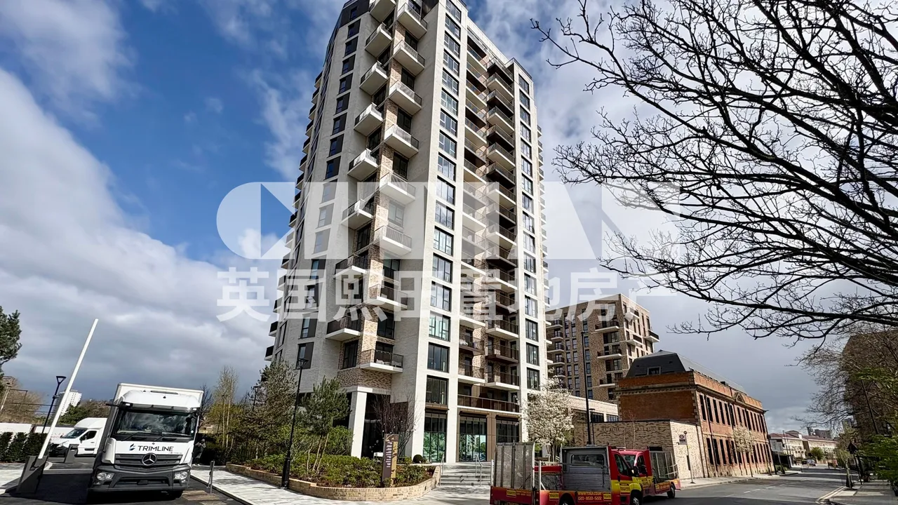 Bow Common Lane, London, E3, photo 13