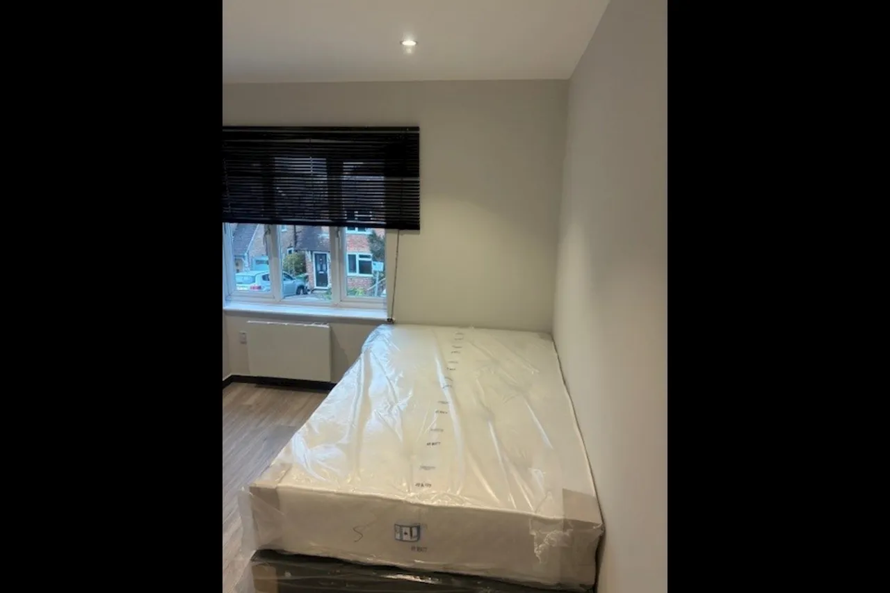 Raymond Crescent, GU2, photo 3