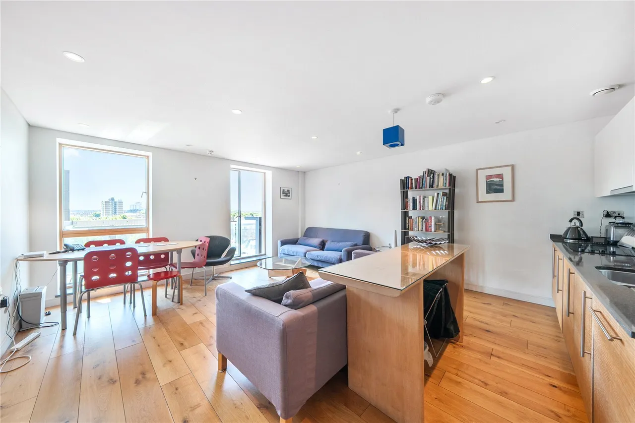 Bermondsey Square, London, SE1, photo 11