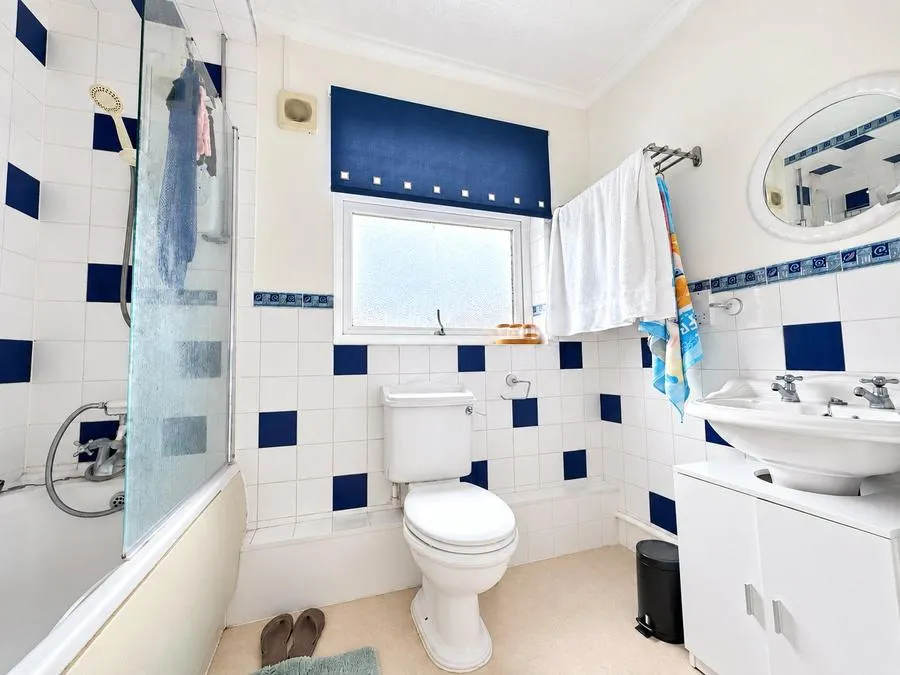 Middle Avenue, Loughborough, LE11, photo 15