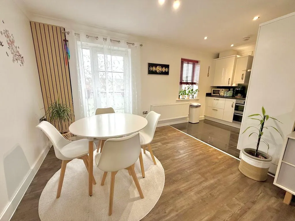 Vauxhall Way, Dunstable LU6 1BF, photo 9