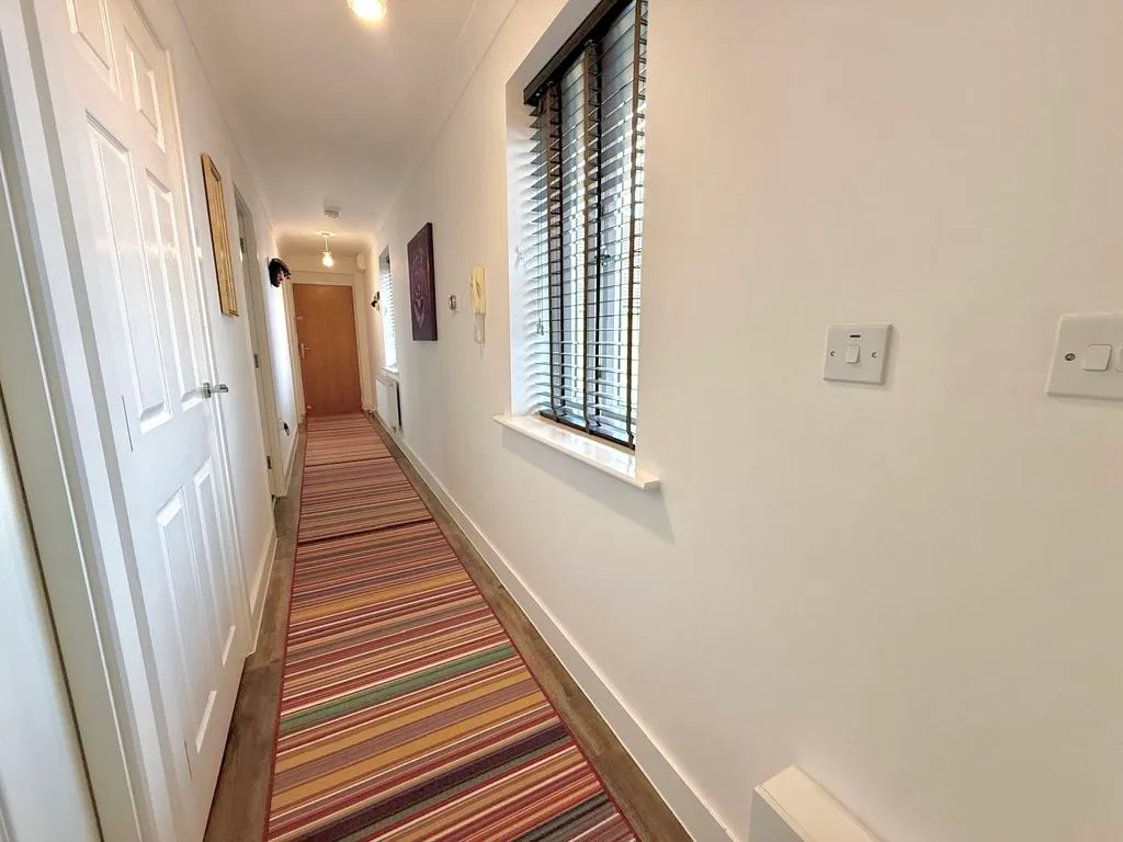 Vauxhall Way, Dunstable LU6 1BF, photo 7