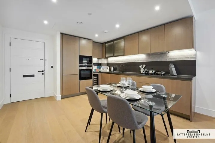 Prince of Wales Drive, SW11, photo 13