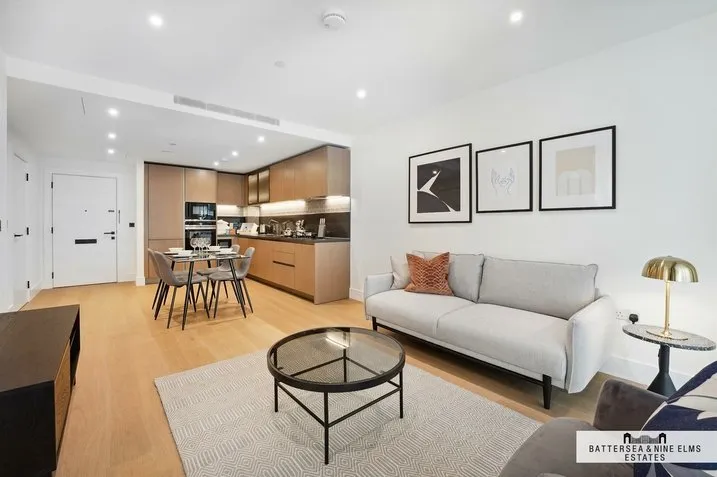 Prince of Wales Drive, SW11, photo 2