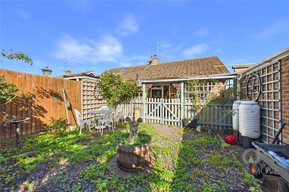 Oakham Close, Moulton, NN3, photo 12