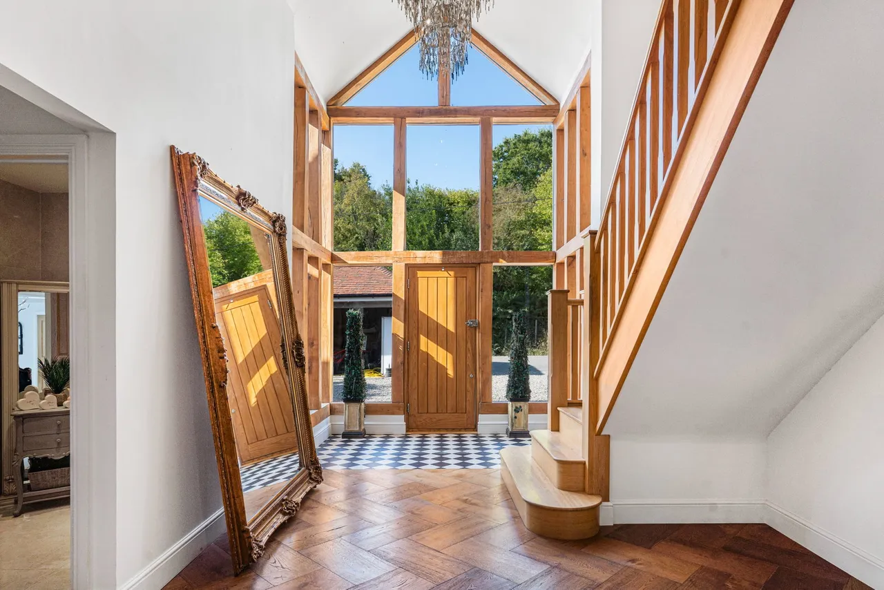Canfield Road, Takeley, CM22, photo 4
