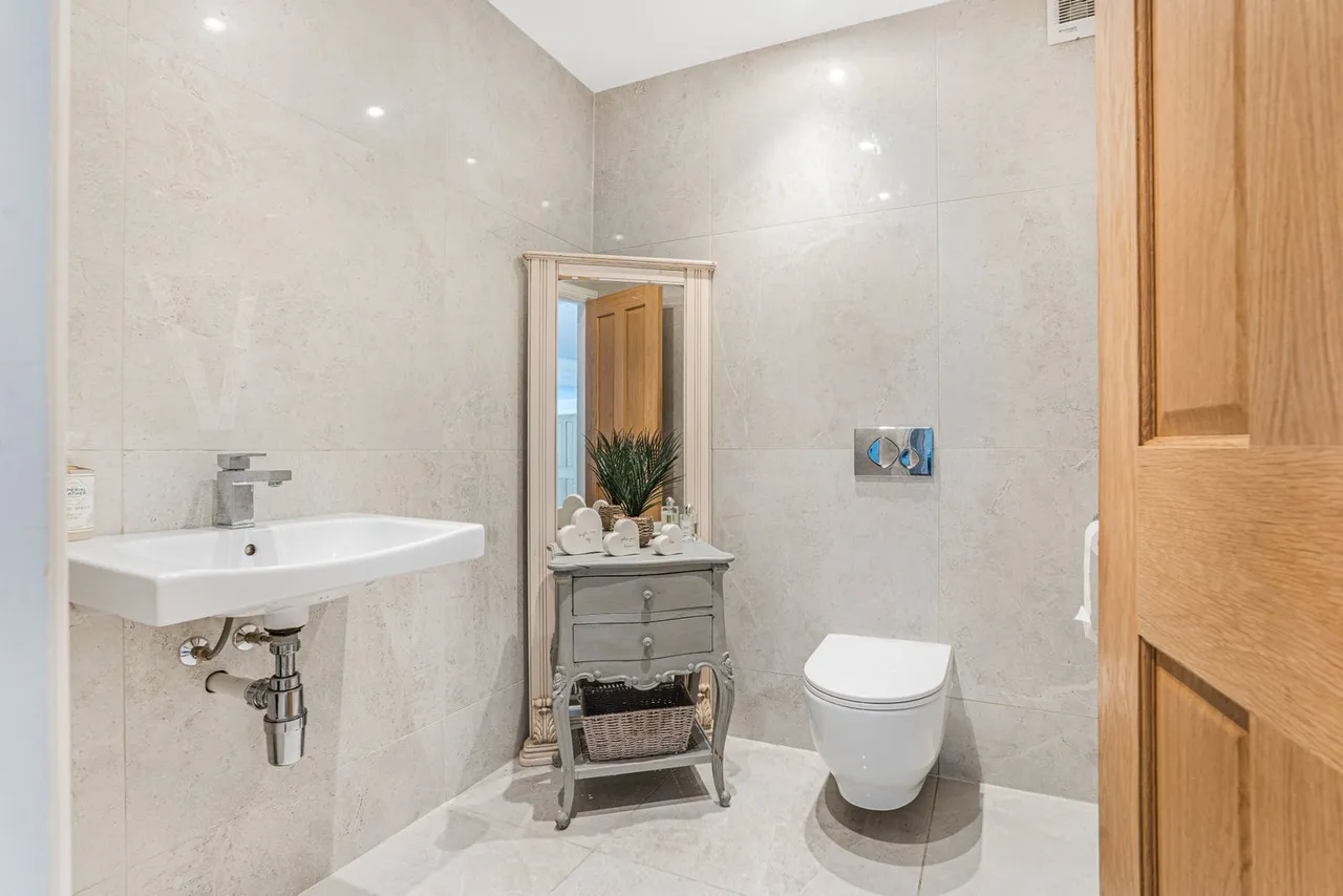 Canfield Road, Takeley, CM22, photo 44