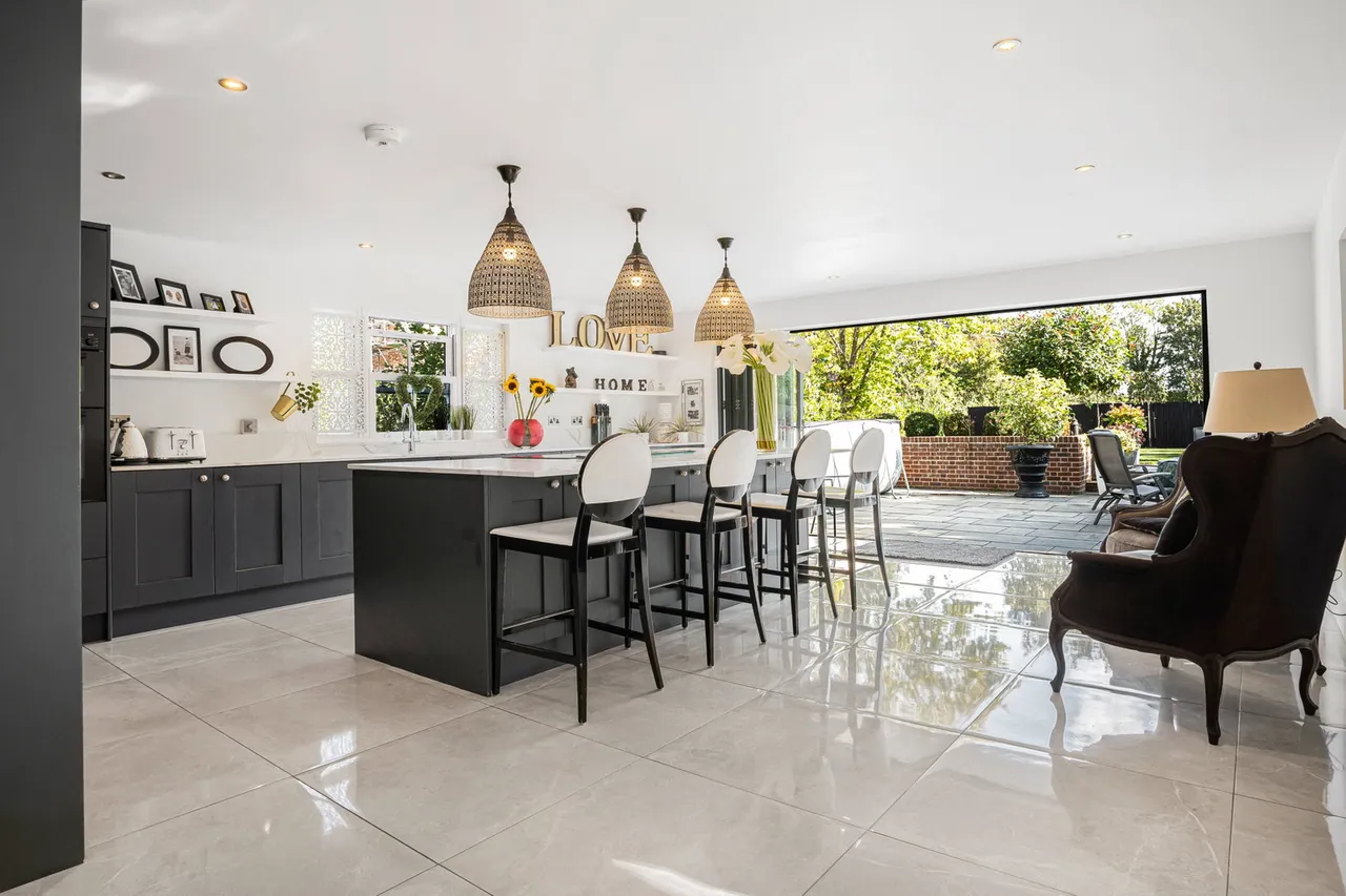 Canfield Road, Takeley, CM22, photo 9