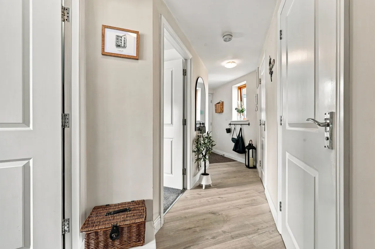 Countess Way, Broughton, MK10, photo 4
