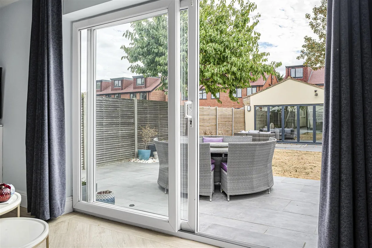 Masons Road, Slough, photo 12