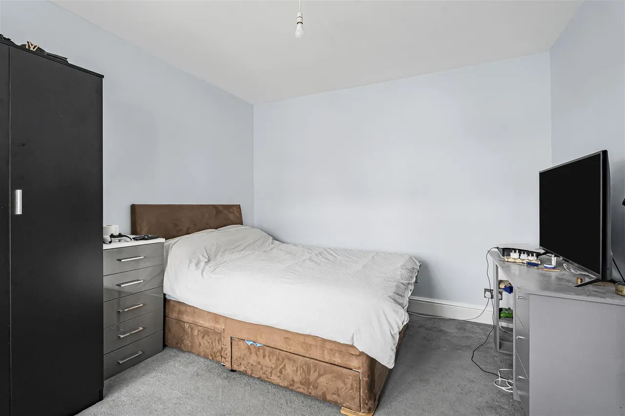 Masons Road, Slough, photo 23
