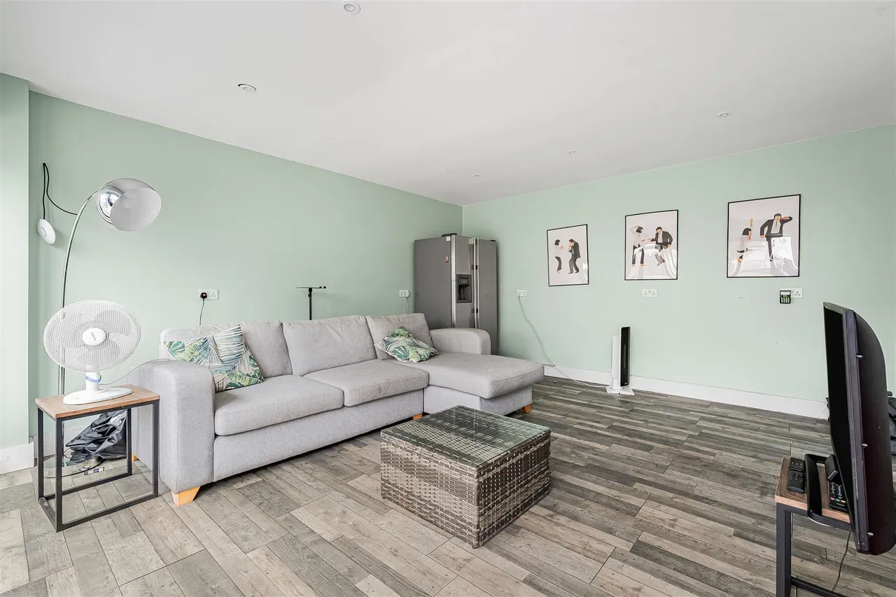 Masons Road, Slough, photo 10