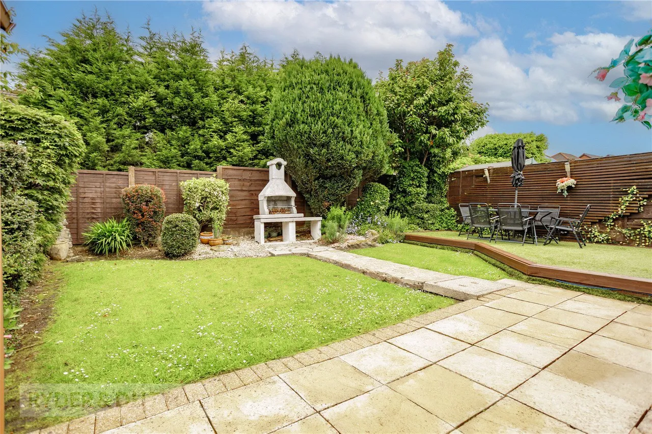 Whinberry Way, Moorside, OL4, photo 21