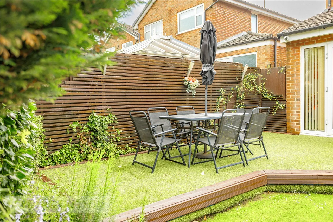 Whinberry Way, Moorside, OL4, photo 22