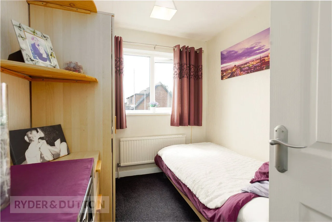 Whinberry Way, Moorside, OL4, photo 17