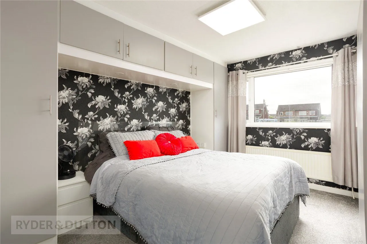 Whinberry Way, Moorside, OL4, photo 14