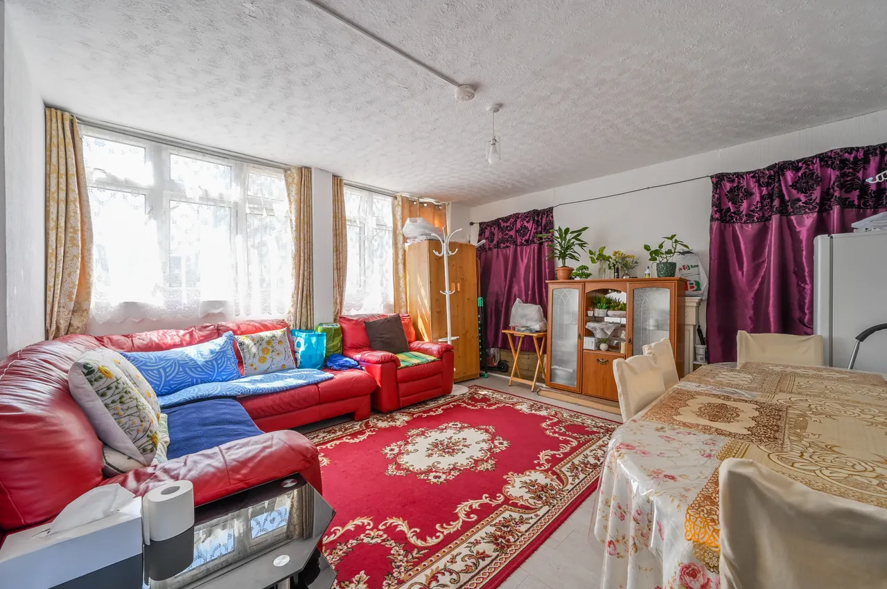 34 Rosefield Gardens, London, photo 2