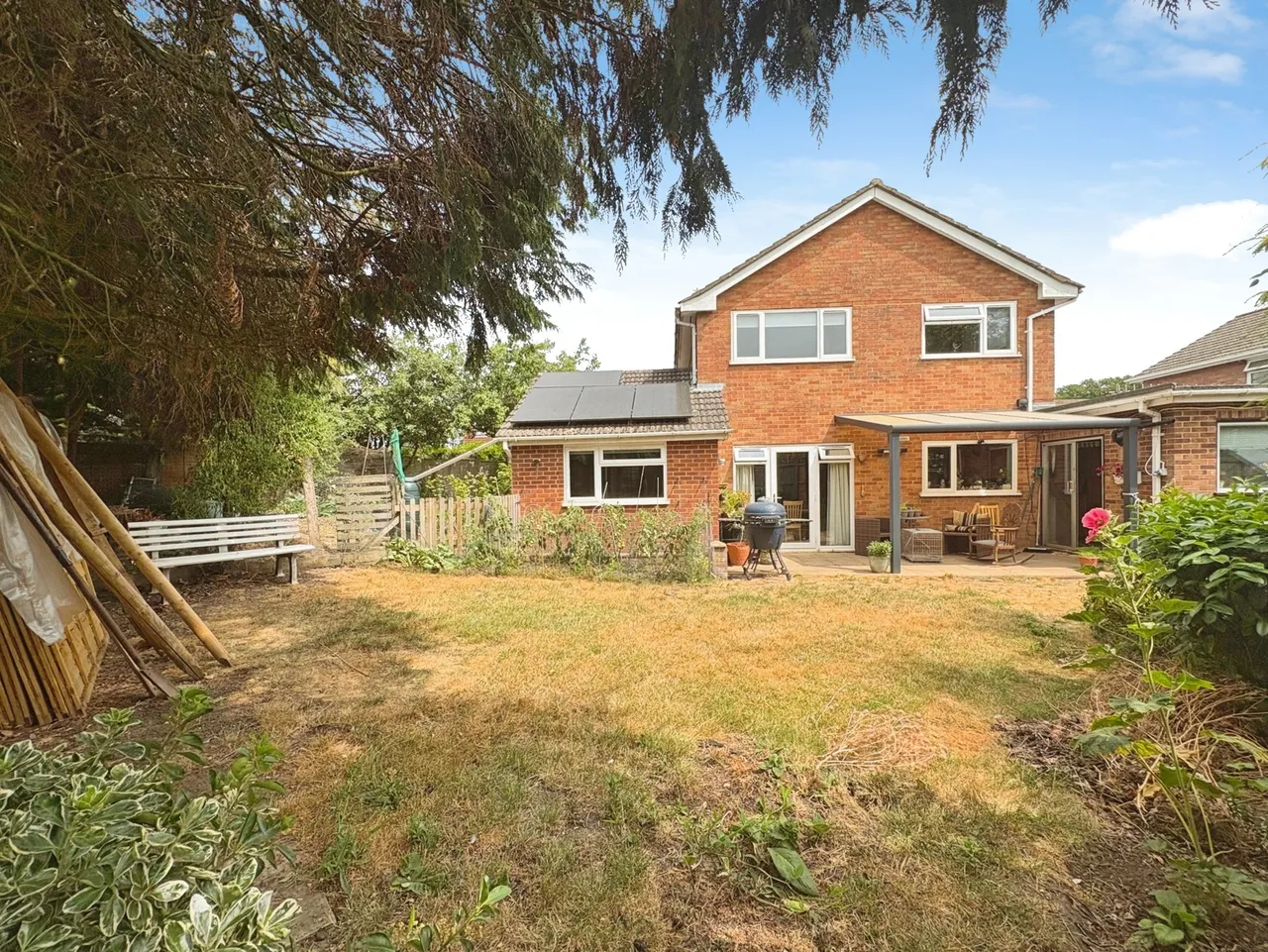 Whitmore Green, Farnham, Surrey, GU9 9AF, photo 5