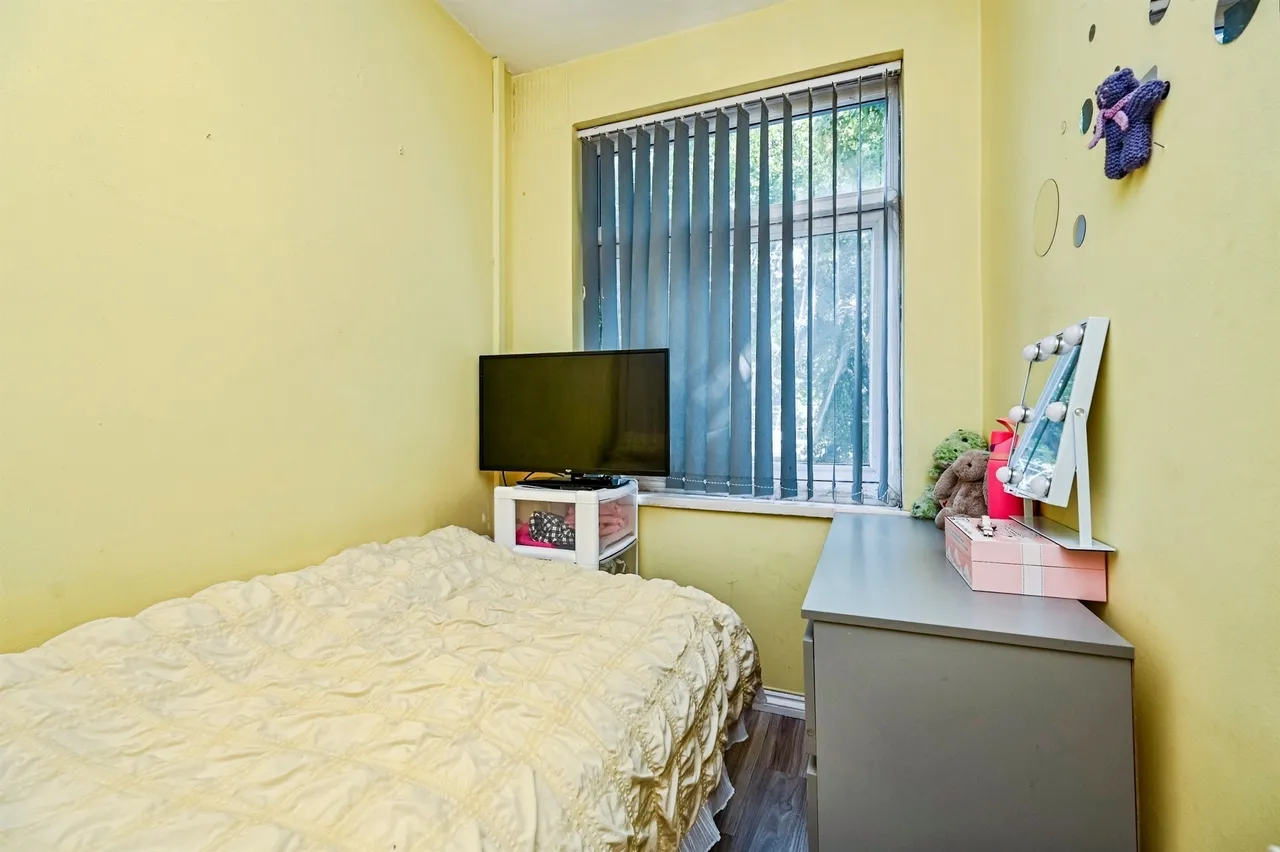 Bowden Road, Liverpool, L19, photo 9