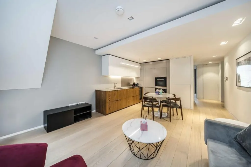 59 Bartholomew Close, London, photo 6