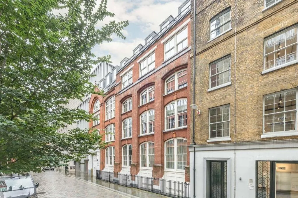 59 Bartholomew Close, London, photo 4