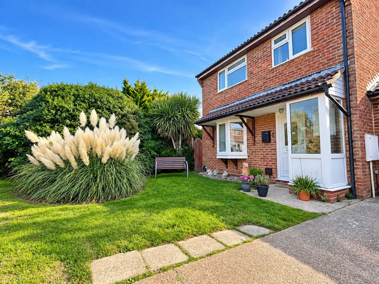 Damon Close, Peacehaven, photo 11