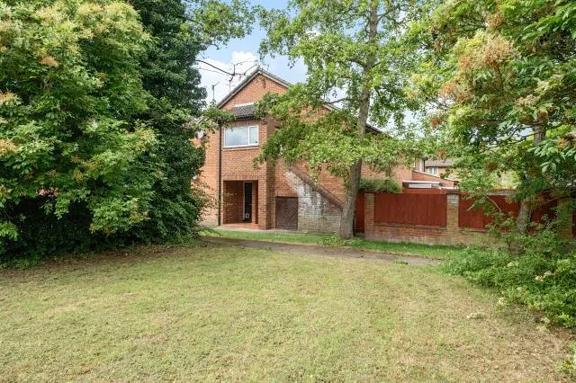 Bridgestone Drive, Bourne End, SL8, photo 18