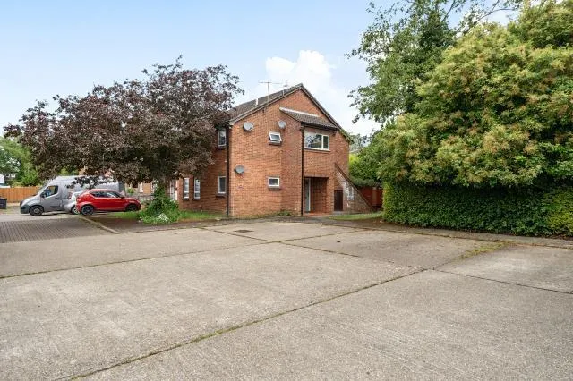 Bridgestone Drive, Bourne End, SL8, photo 19