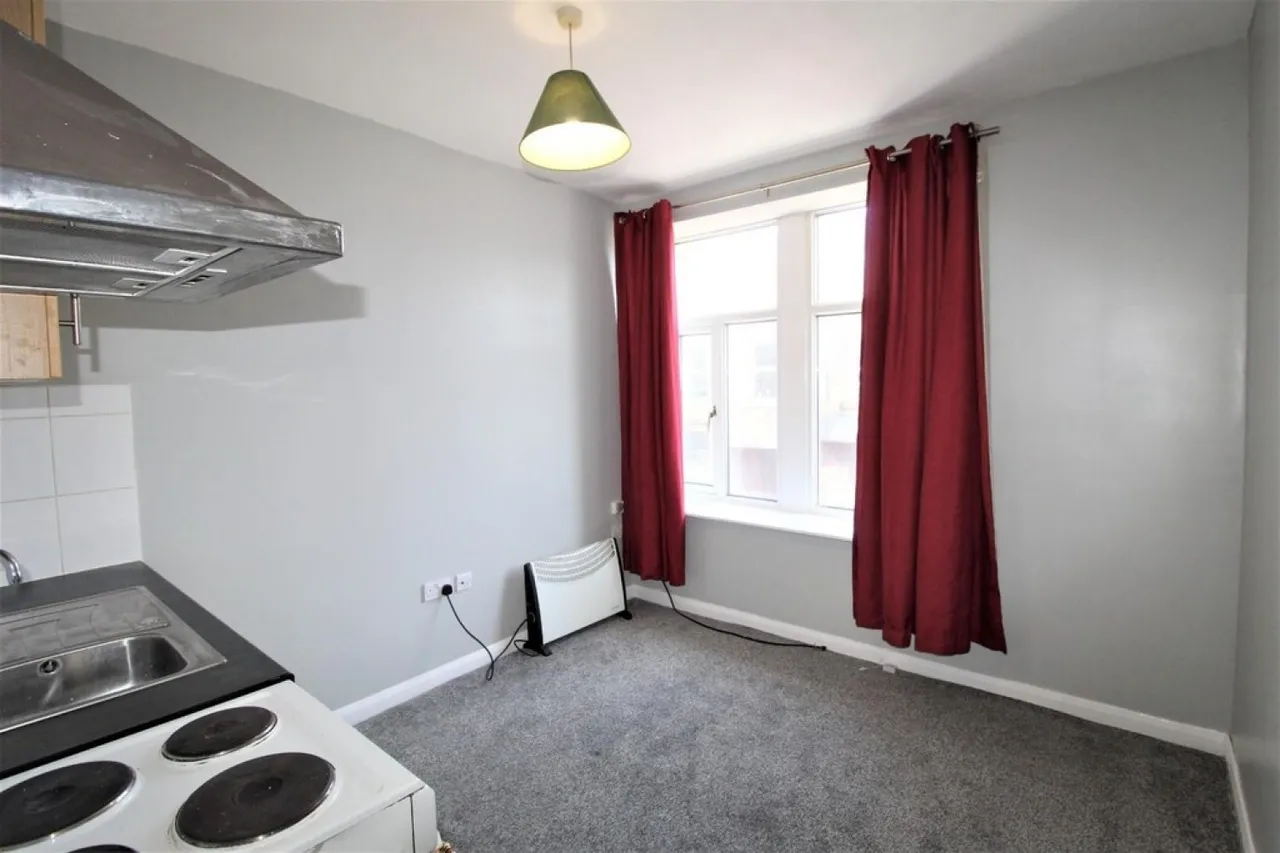 Market Street, Milnsbridge, HD3, photo 3