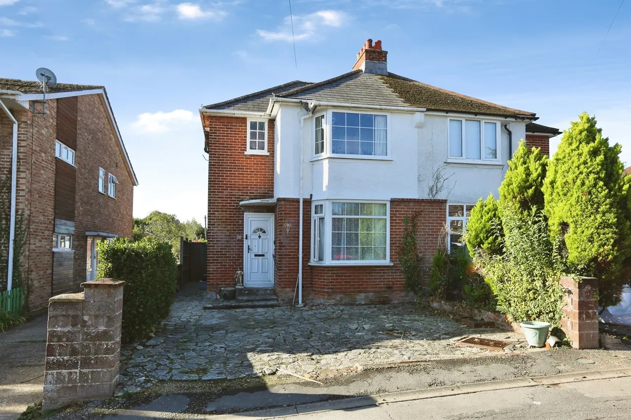 2 bed house for sale, Furze Road, Southampton, SO19