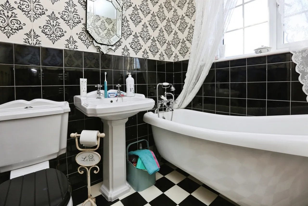 Furze Road, Southampton, SO19, photo 11