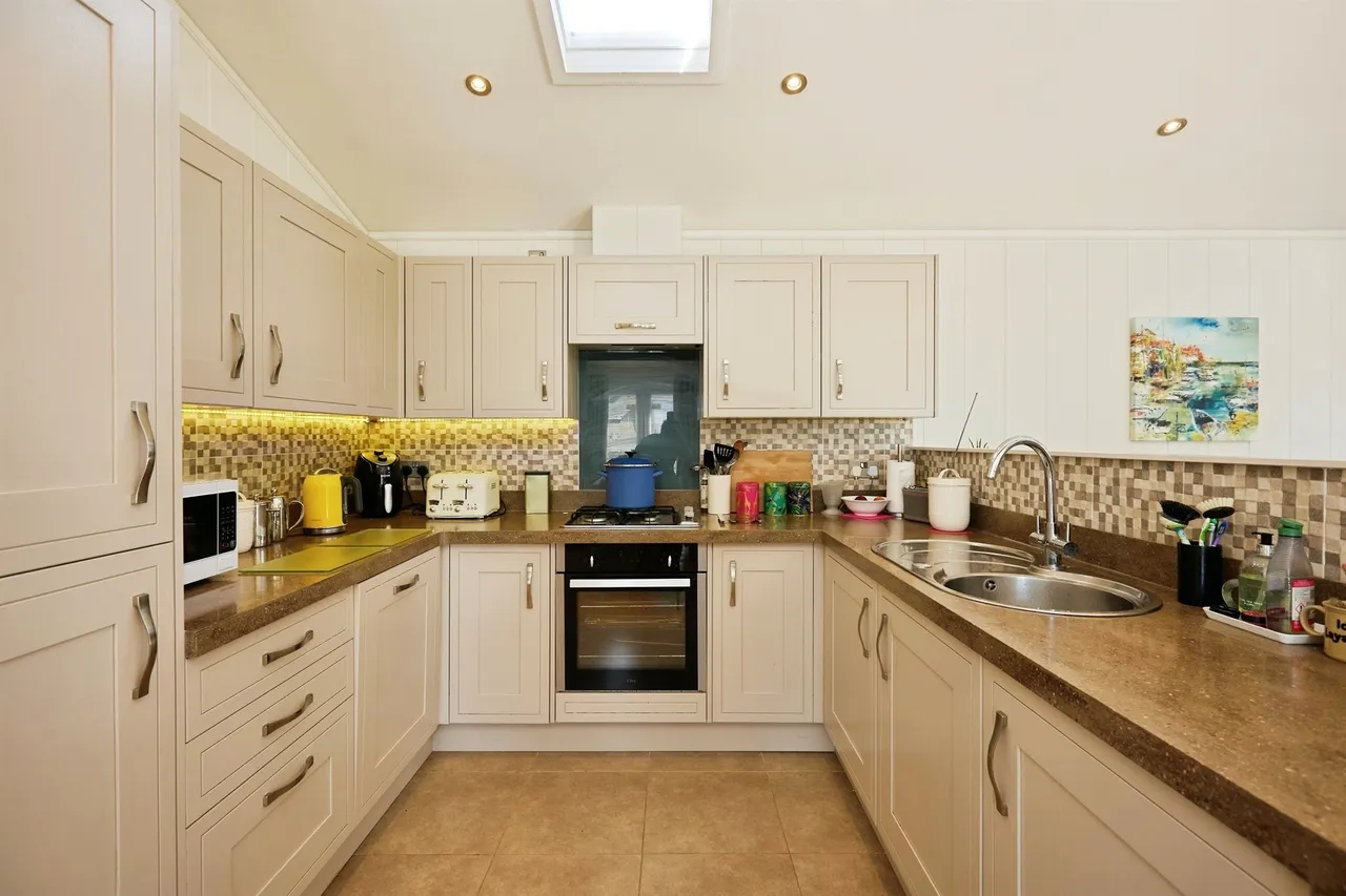 Saxon Maybank, Bradford Abbas, DT9, photo 3