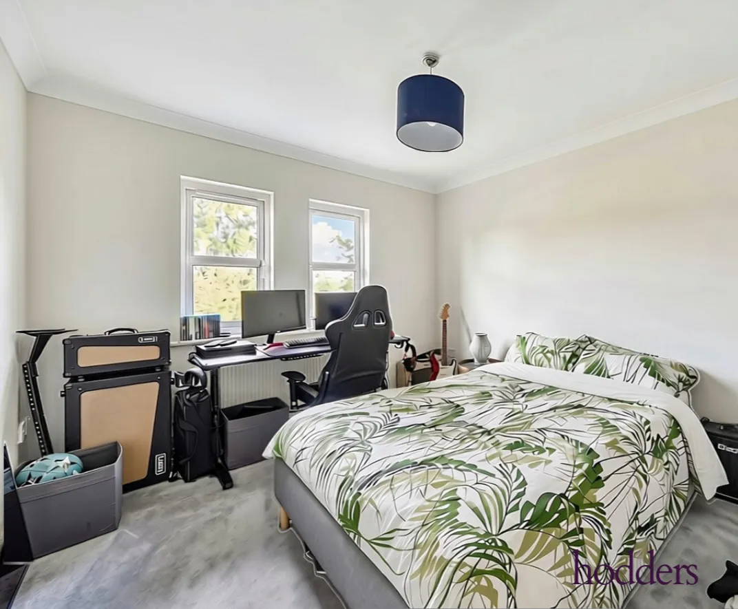 Brox Road, Ottershaw, KT16, photo 10