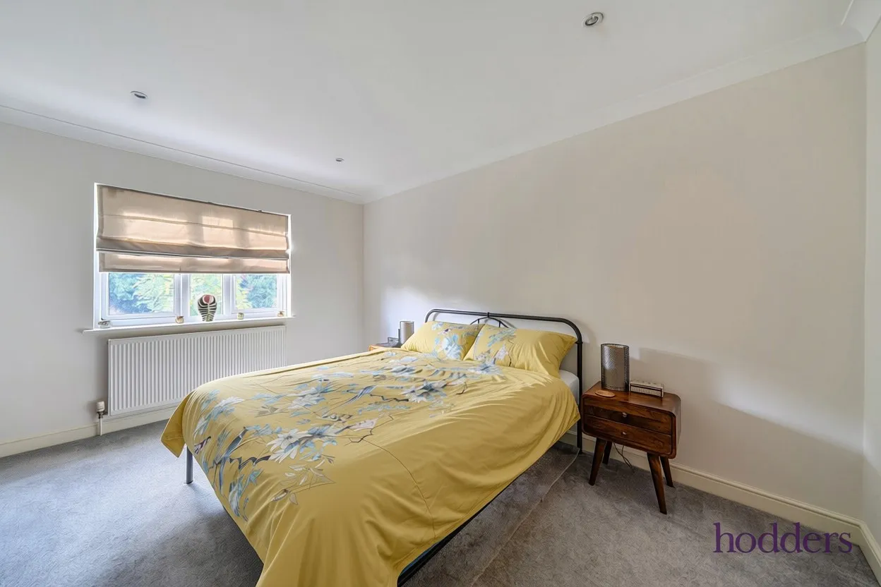 Brox Road, Ottershaw, KT16, photo 9
