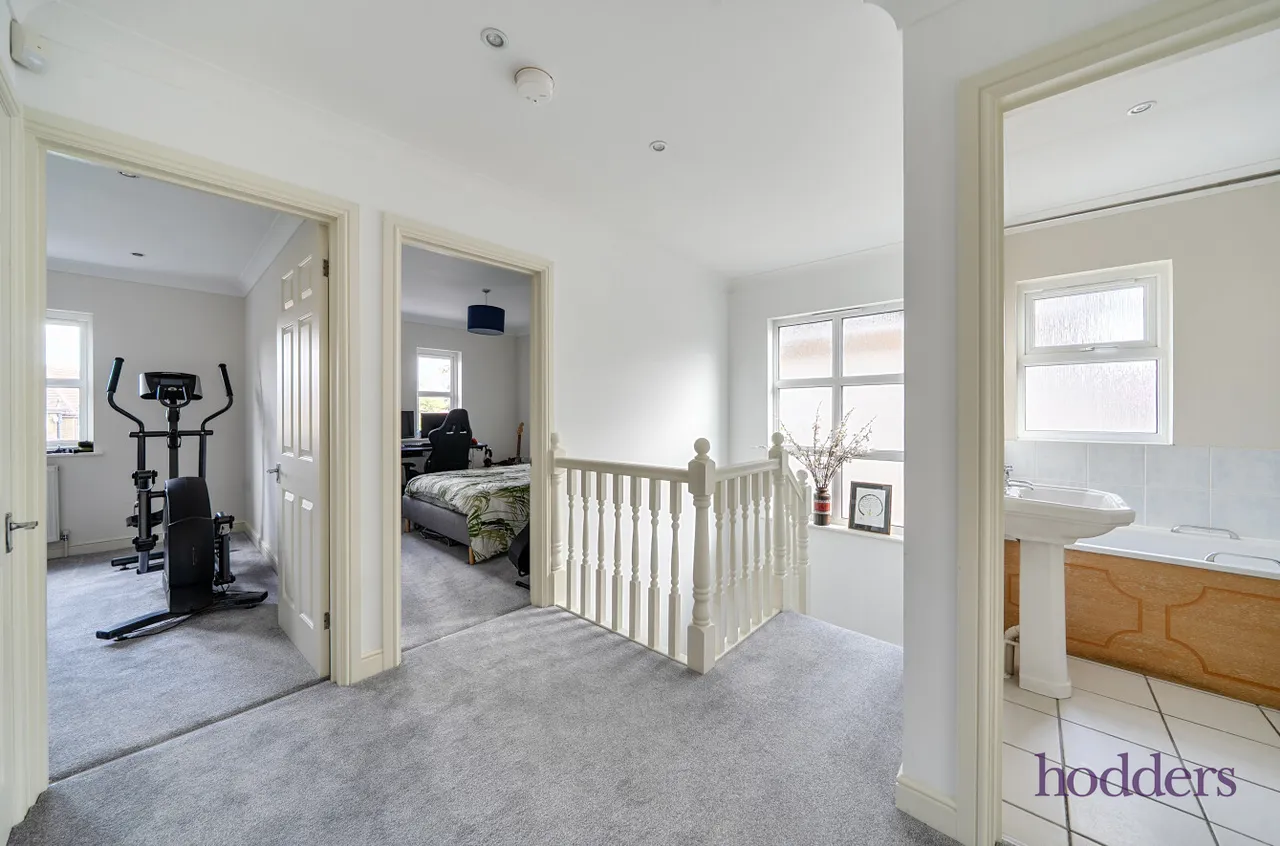 Brox Road, Ottershaw, KT16, photo 11