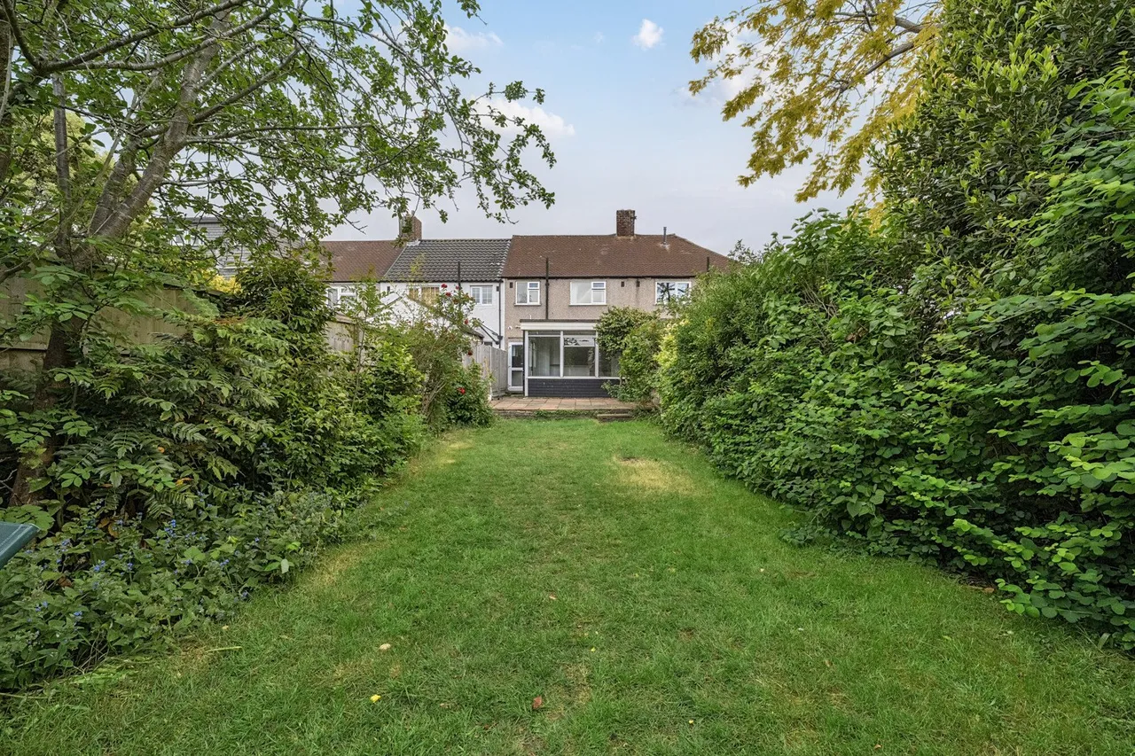 Norfolk Crescent, DA15, photo 3