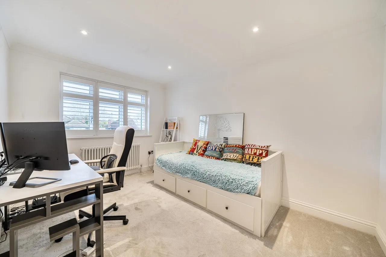 Downs Avenue, BR7, photo 25