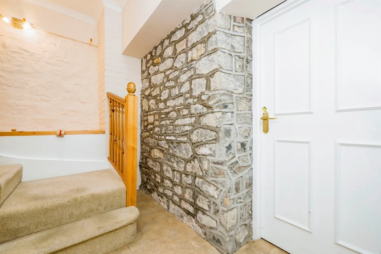 High Street, Cowbridge, CF71, photo 26