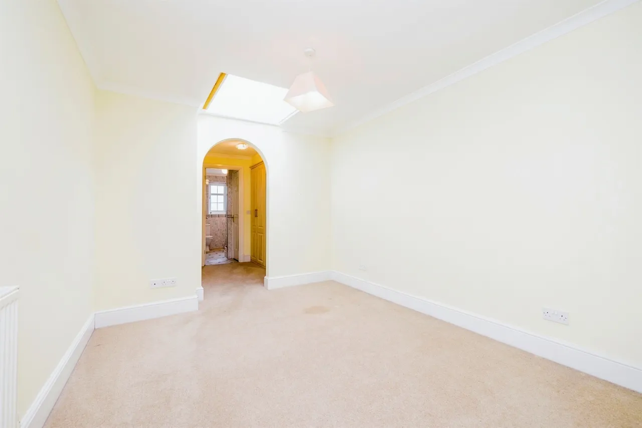 High Street, Cowbridge, CF71, photo 18