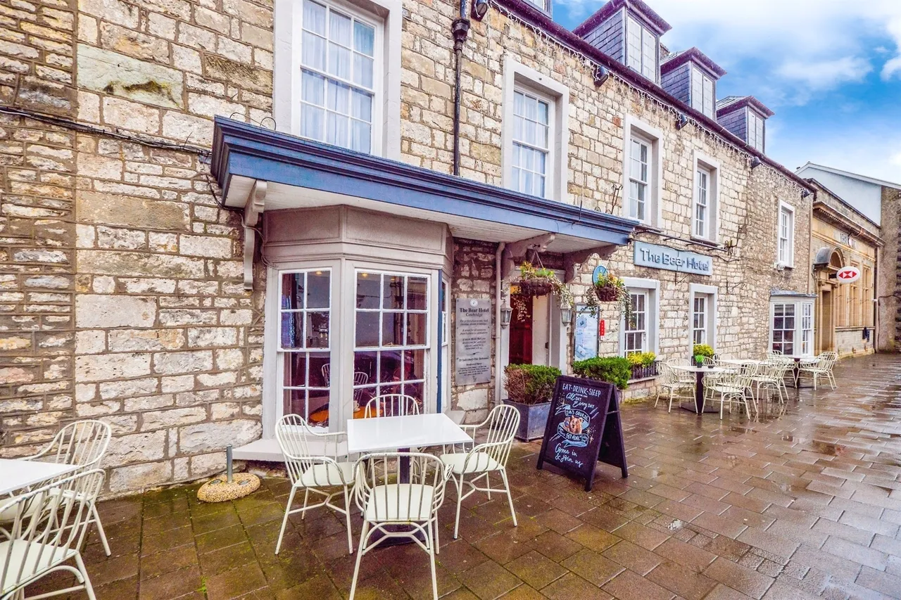 High Street, Cowbridge, CF71, photo 17
