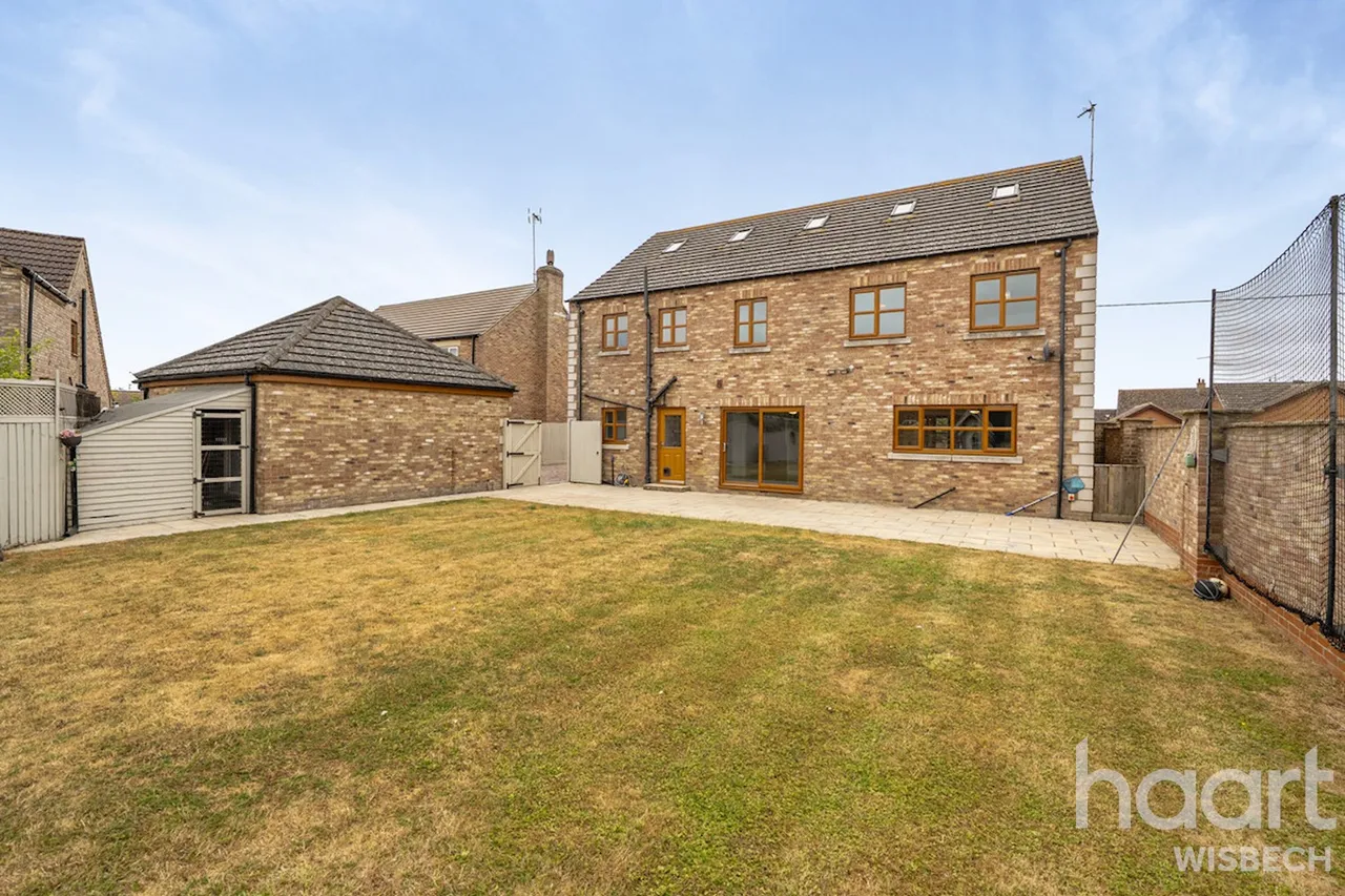 Hollycroft Road, Emneth, PE14, photo 6