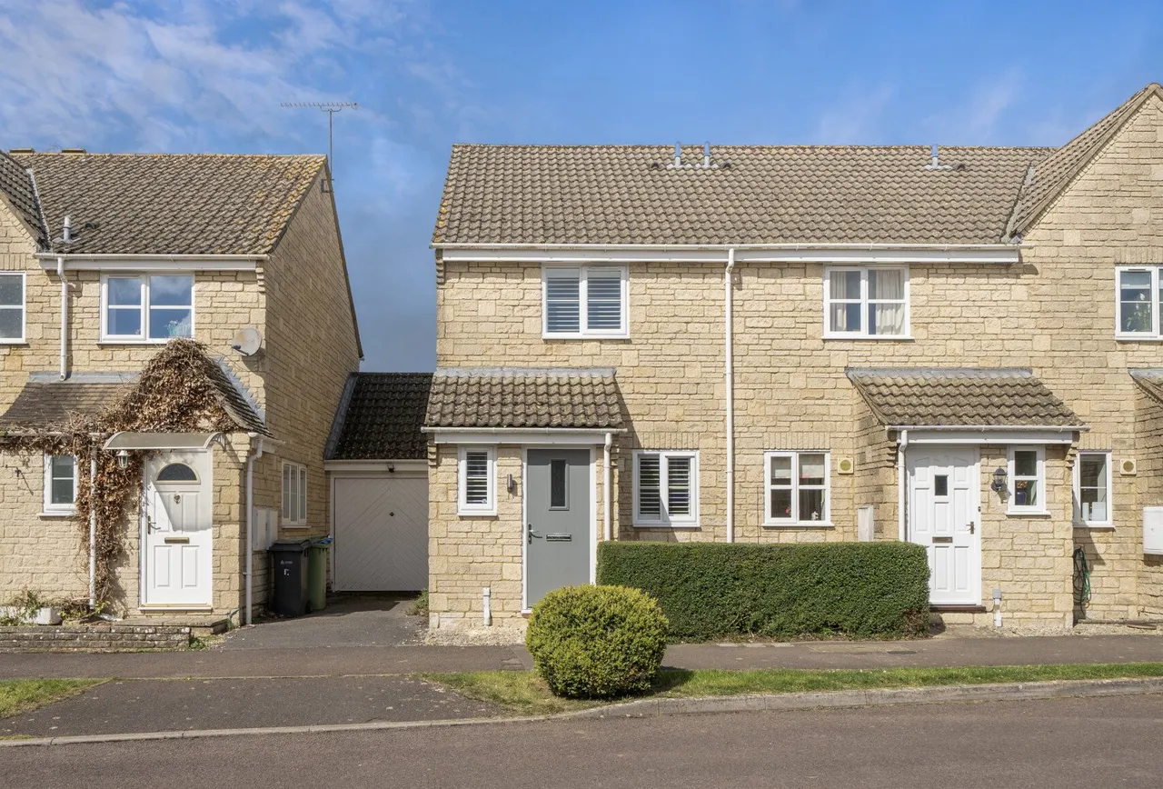 2 bed house for sale — Northlands Way, Tetbury, GL8 8YT