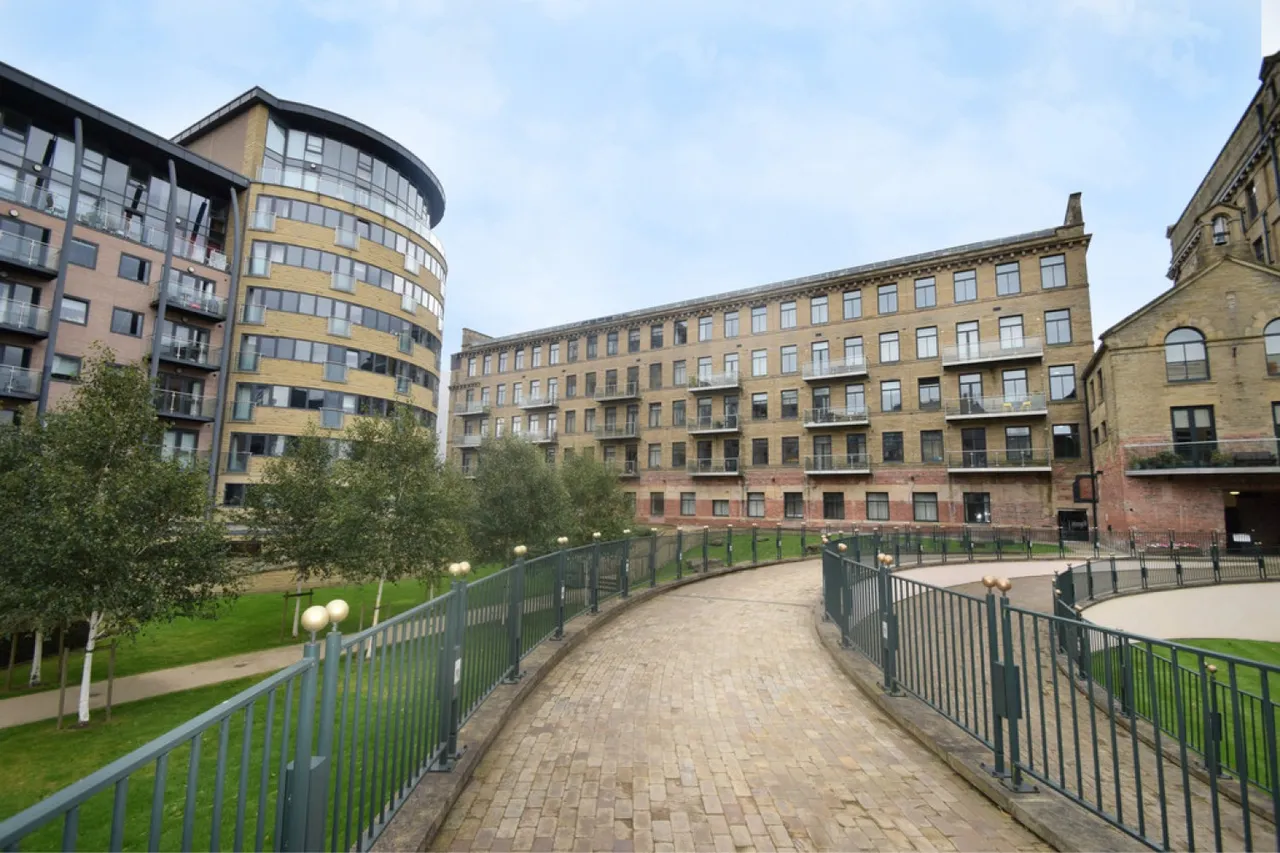 2 bed flat to rent — VM2 Victoria Mills, Shipley