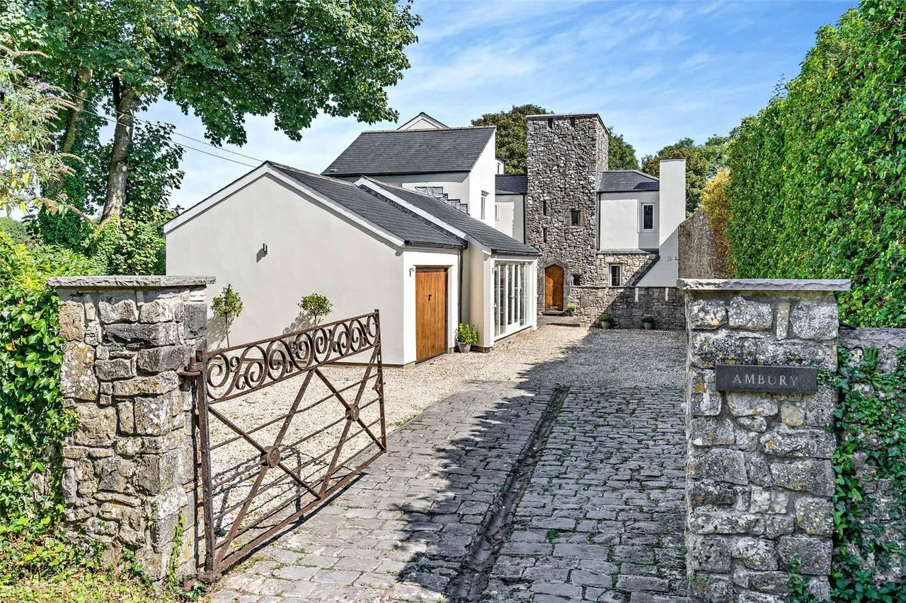 Nash, Cowbridge, CF71, photo 20