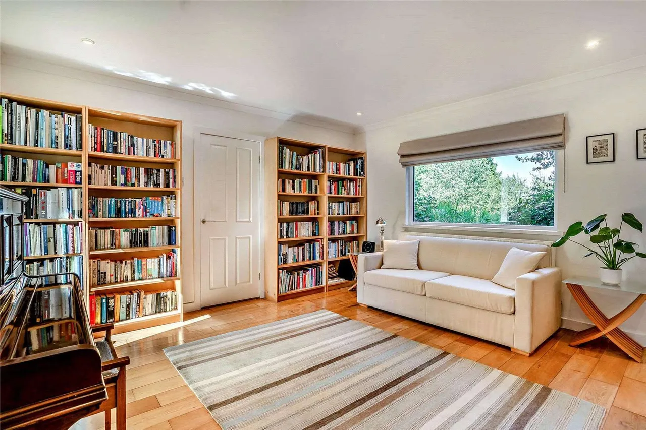 Nash, Cowbridge, CF71, photo 12