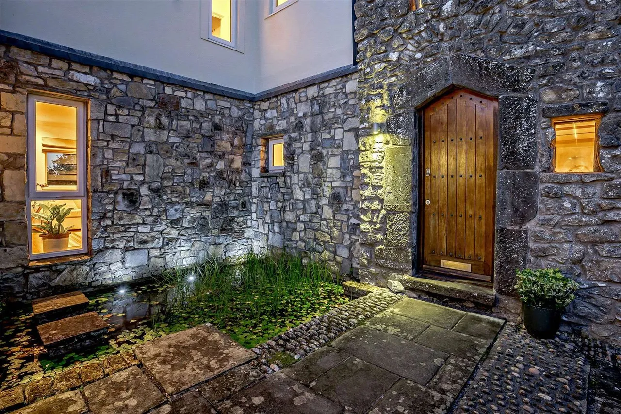 Nash, Cowbridge, CF71, photo 6