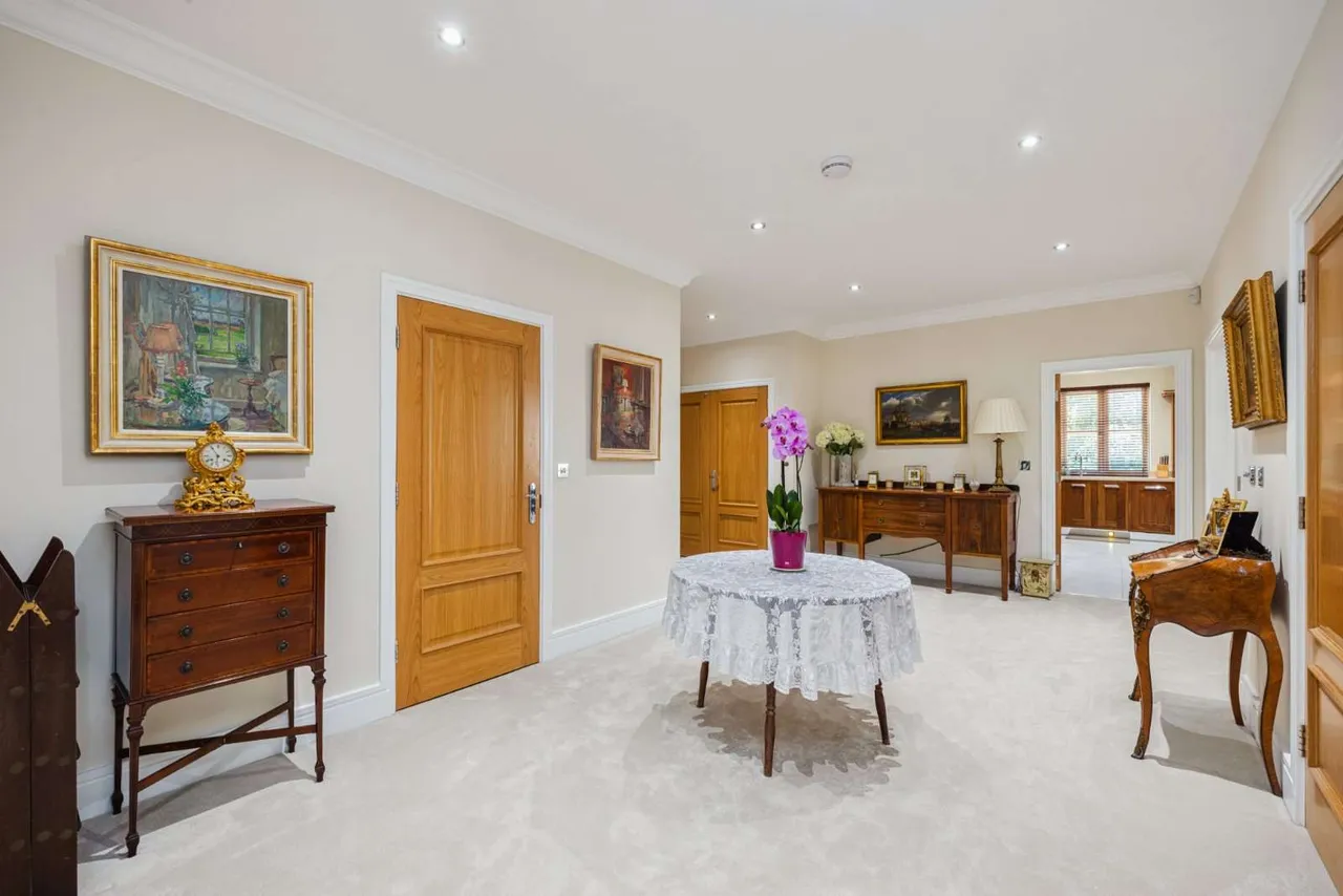 Brockenhurst Road, Ascot, SL5, photo 4