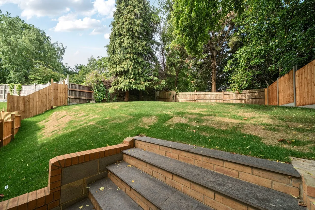 Mount Nod Close, London, SE18, photo 13