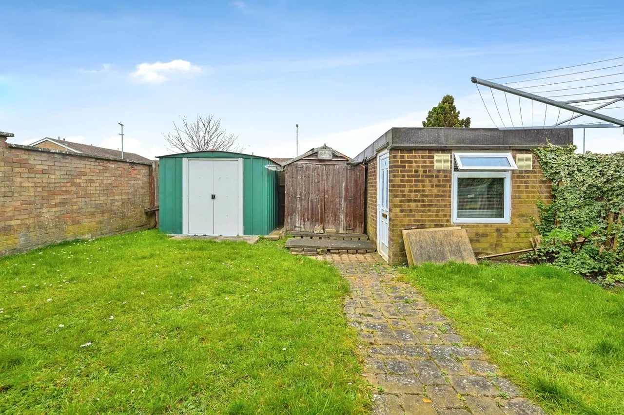 Waleys Close, LUTON, Bedfordshire, LU3, photo 13
